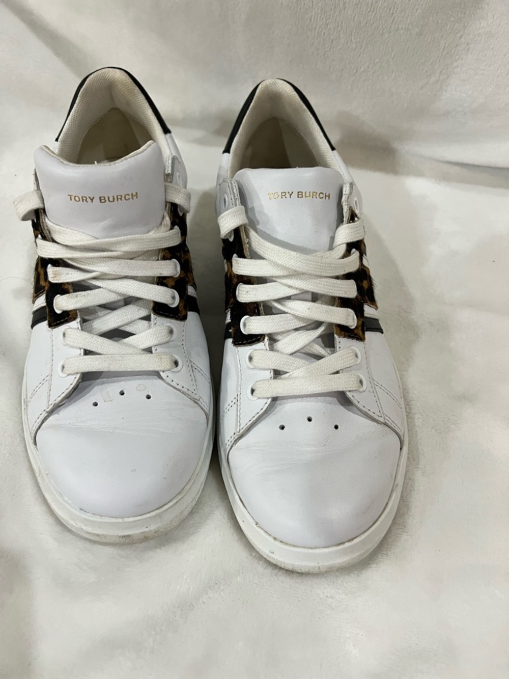 Tory Burch White Leather Sneakers with Leopard Accent and Gold Logo